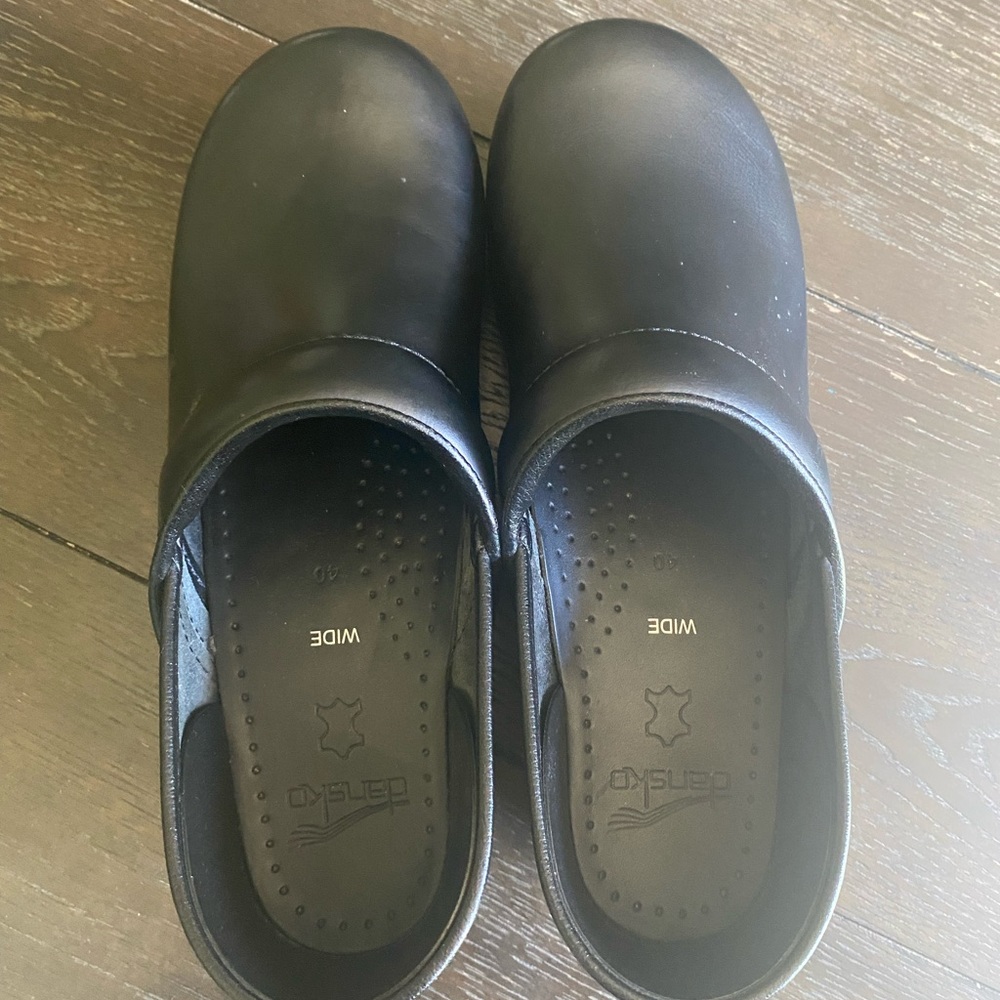 Dansko Women’s Professional Clogs